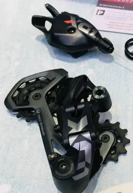 

X01 Eagle Rear Derailleur + trigger shifter 12S