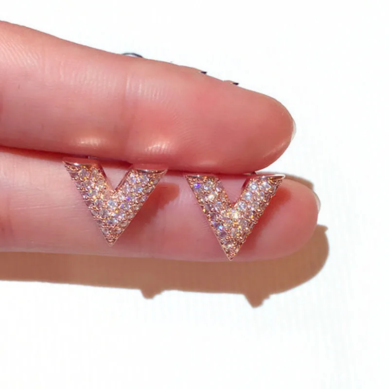 Simple 925 Silver Needle V Shaped Full Zircon Earrings For Women Fashion Statement Silver Ear Needle Wedding Band Jewelry