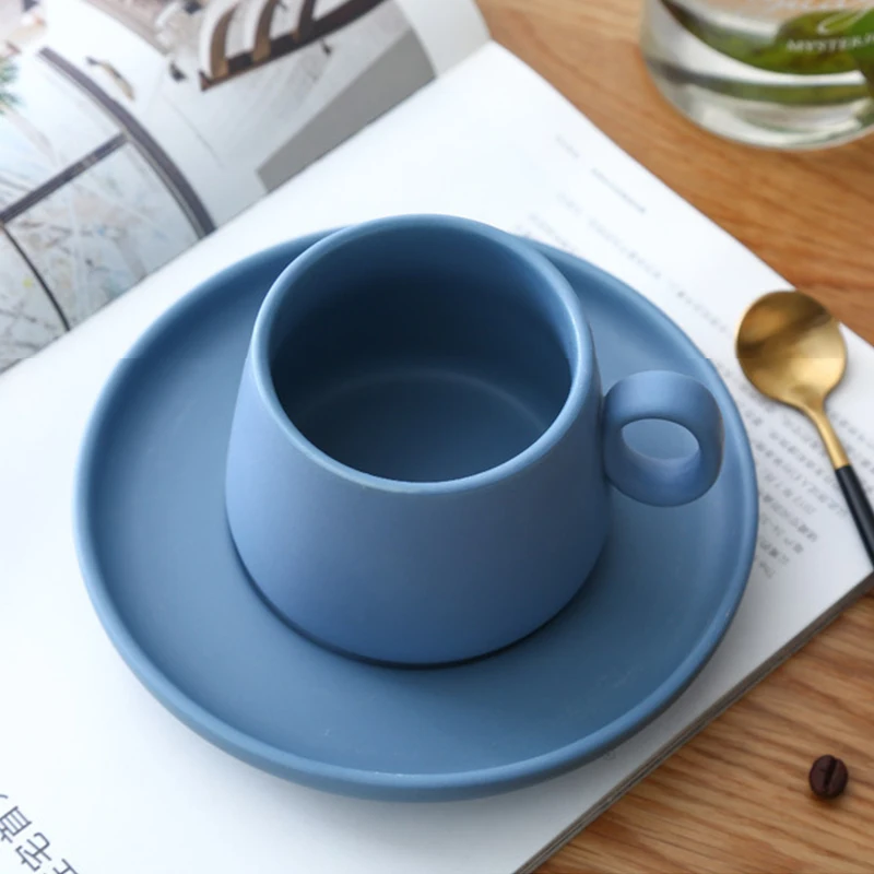 Tazze da caffè con vassoio accessori da cucina tè in porcellana piattini in ceramica opaca tazza tazze da caffè forniture per la casa Tasse À cafe