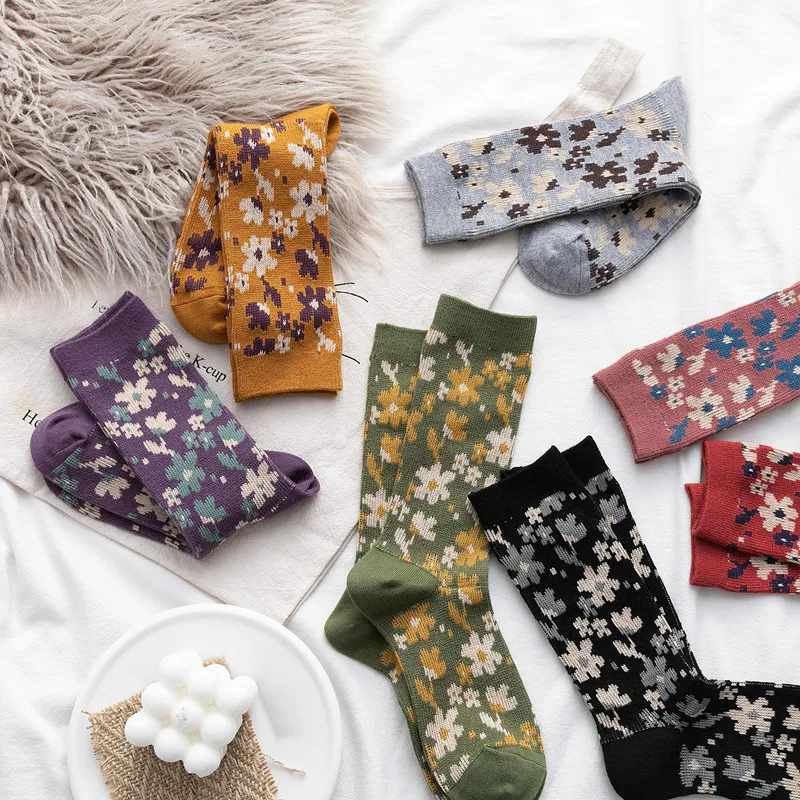 

Fashion Vintage Flower Womens Socks Cotton Cozy Breathable Girls Casual Socks Korean Style Kawaii Women's Long Socks Winter Fall