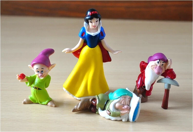 8pcs/Lot Snow White Witch Empress Prince Charming Dwarf Action Figures Doll Toys