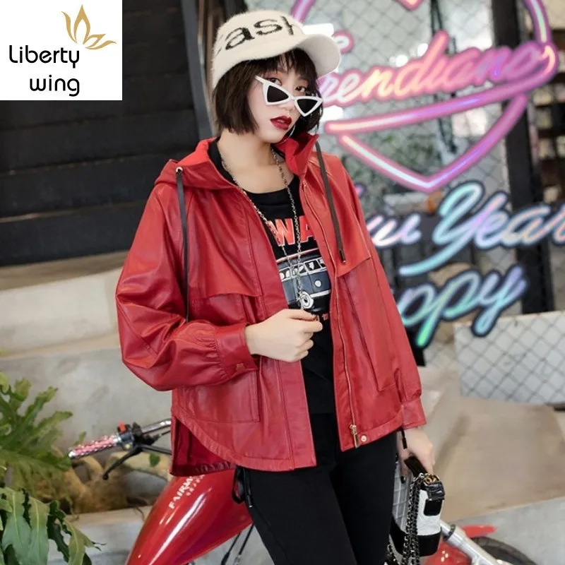 2020 Red Loose Women SheepSkin Coat Punk Real Leather Jackets Zipper Female Hooded Biker Jacket Short Windproof Outwear