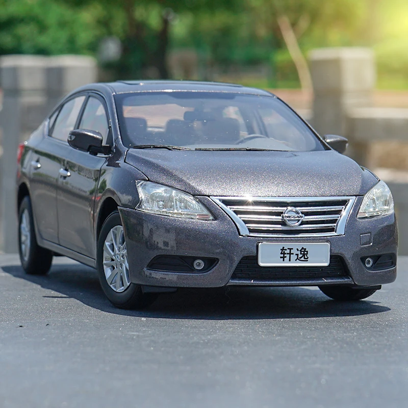 High quality 1:18 Sylphy Zinc alloy model,simulation die-cast metal sedan model collection,exquisite gifts,free shipping