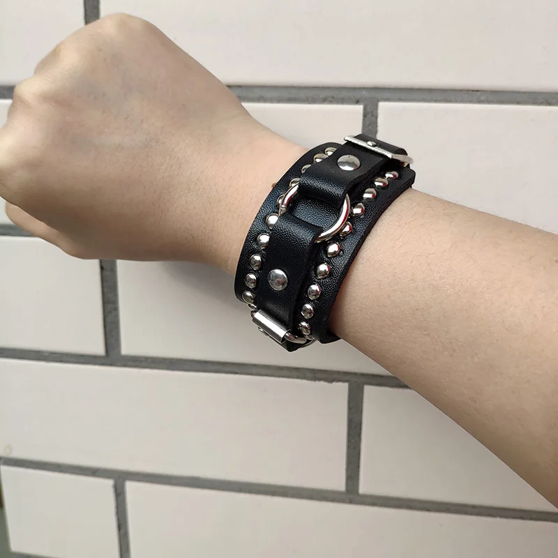 Bracciale rigido in pelle nera bracciale Punk gotico donna uomo braccialetti in metallo Emo gioielli da polso accessori cosplay Goth