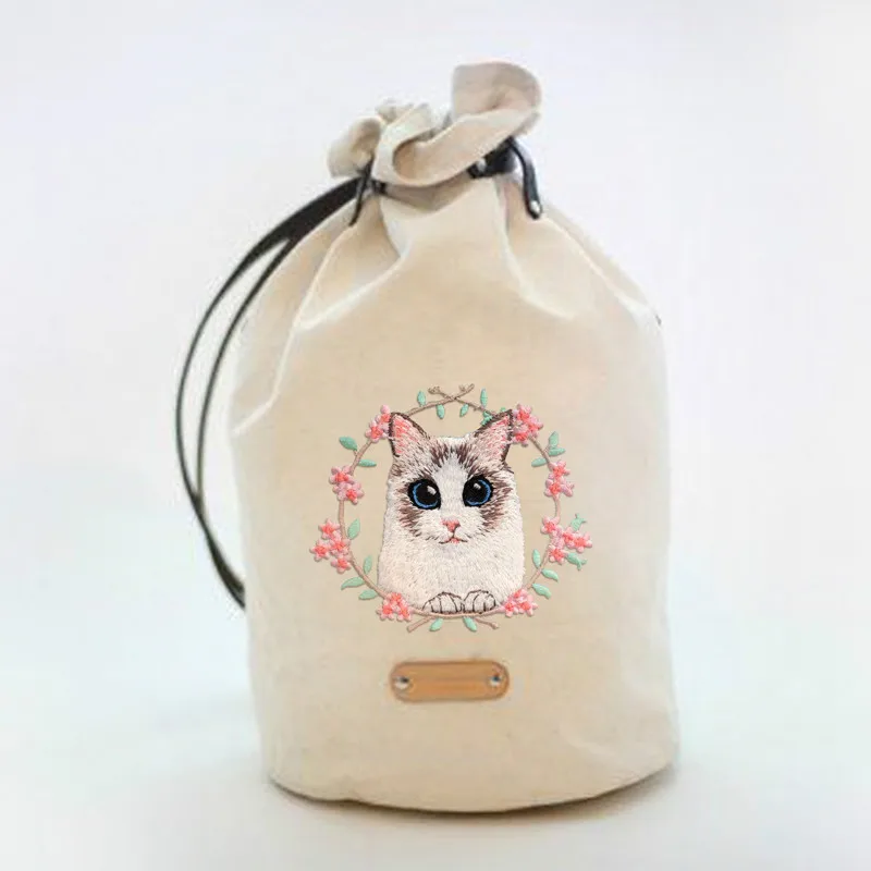 Gatto con fiori toppa ricamata ferro su per vestiti borse abbigliamento adesivo toppe fai-da-te abbigliamento cucito Applique Parches animali