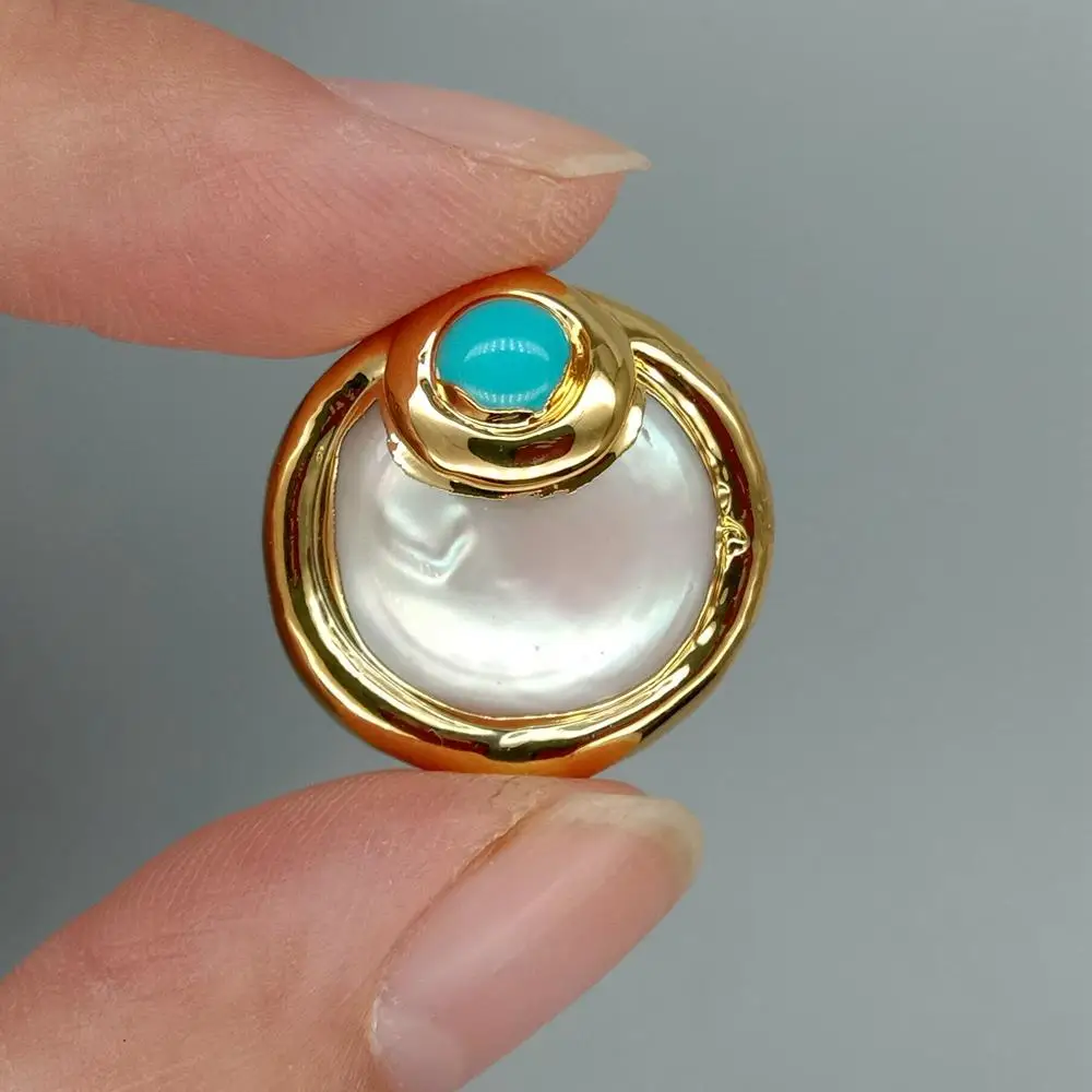 10 pcs Cultured White Coin Pearl Beads Trimmed With Blue Turquoise Metal Bezel