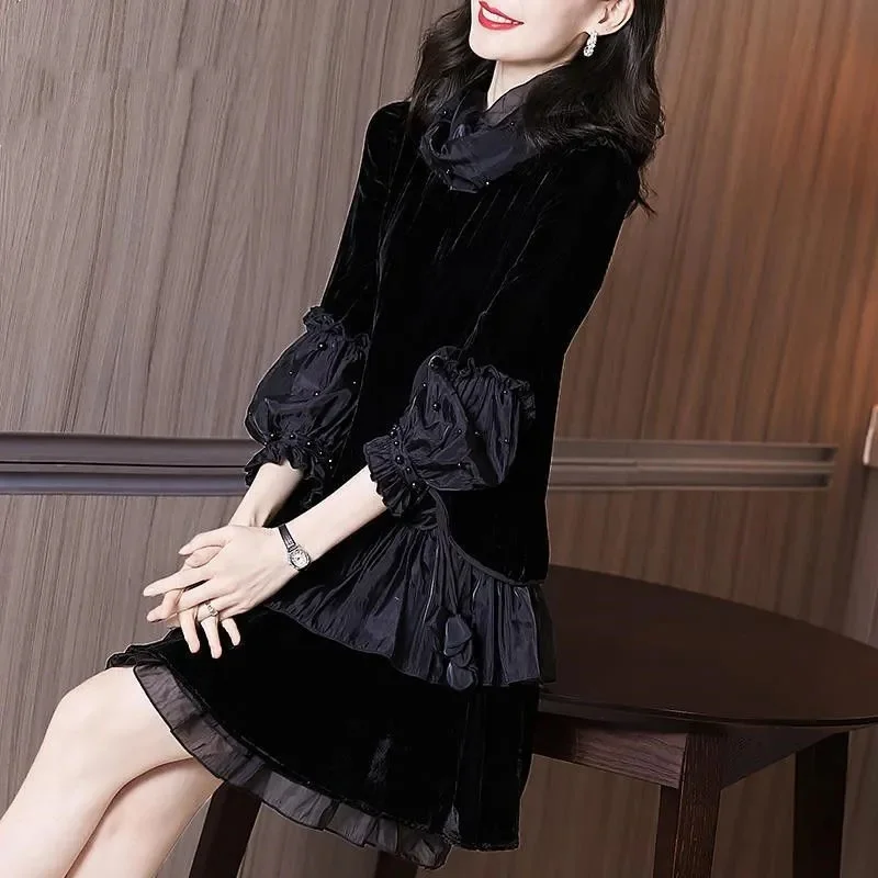 2022 Autumn Winter New Women Hepburn Style Little Black Dress Female grace Cover Belly Look Thin Foreign Gold Velvet Dress A1112