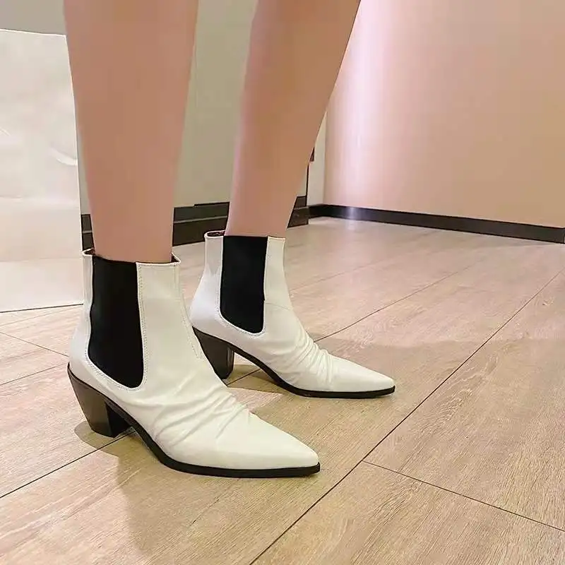 

2021 Autumn Women's Boots New Pointed Leisure Versatile Women's Shoes Thick Heel Retro Cover Foot Retro Wrinkled Short Boots