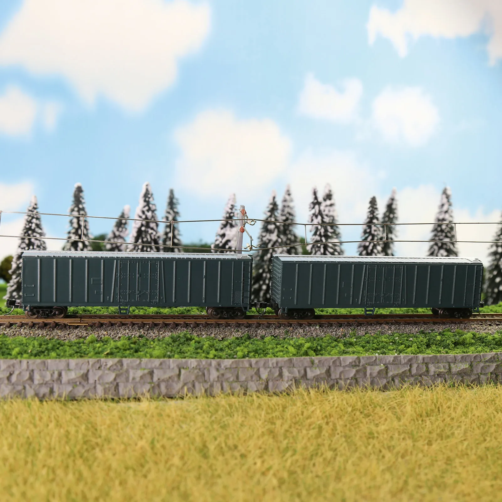 C15015 Evemodel Wagon N Scale 1:160 50\' Steel Reefer 50ft Boxcar Freight Car (Pack of 3)