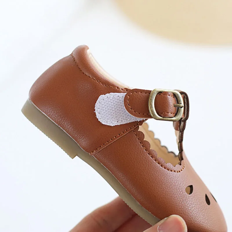 Children Leather Shoes for Boys Girls Shoes Kids Soft Bottom PU Leather Sandals Hollow Baby Toddler Outside Sneakers CSH1250