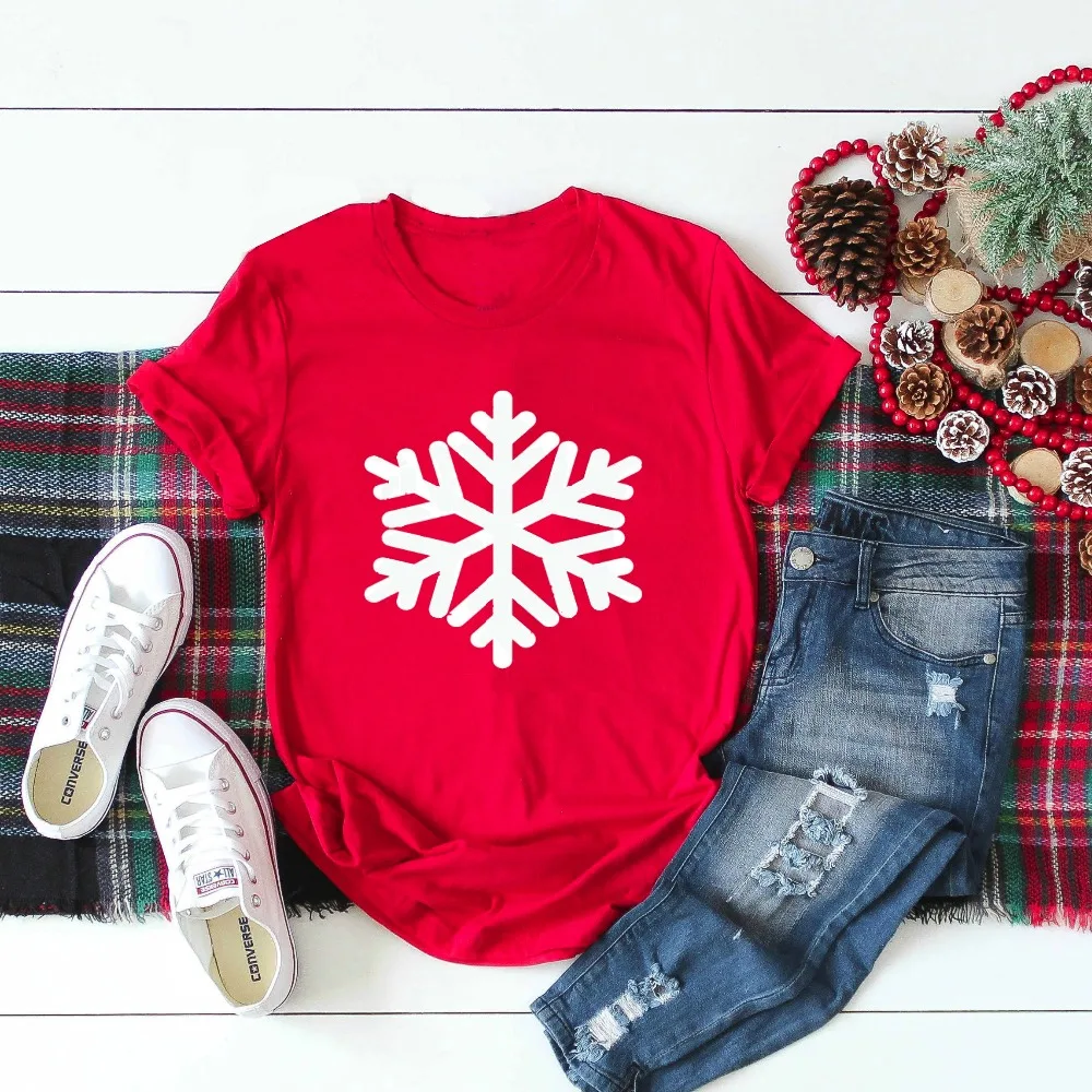 Causal T-shirt Christmas Holiday Gift Family Shirt Aesthetic Tumblr Tees Quote Top Snowflake Women Fashion Graphic Pretty