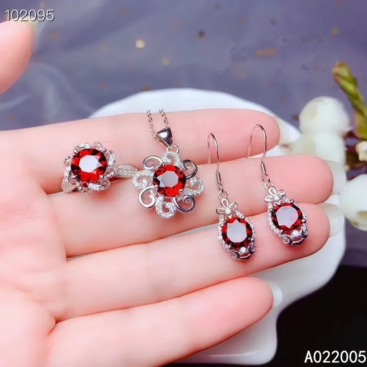 

KJJEAXCMY Fine Jewelry 925 sterling silver inlaid natural gemstone garnet female ring pendant earring set vintage supports test