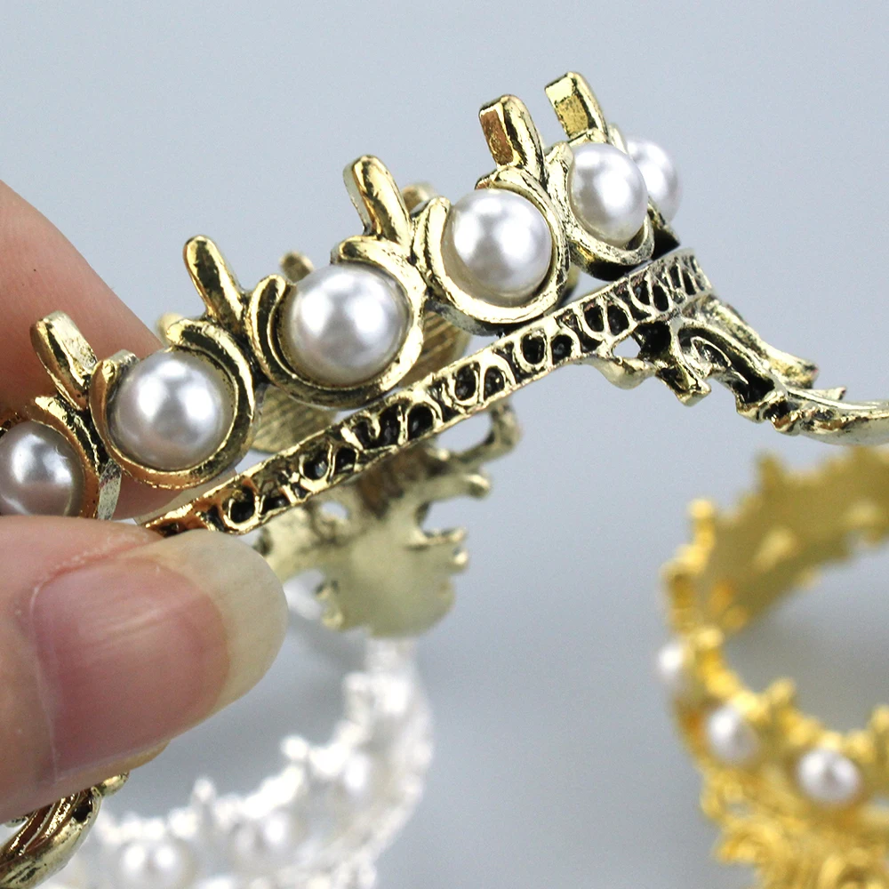 Crown Design Nail Art Brush Holder Nails Salon Brushes Pen Rack Accessory Carving Carrier Storage Manicure Tool Holder Stand