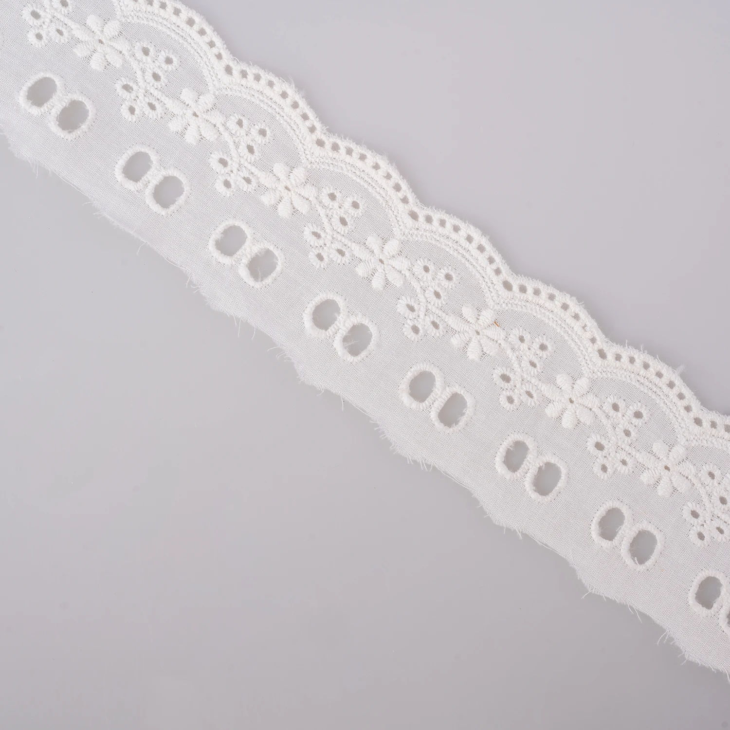 Cusack 2 Yard Off White Embroidered Flower Lace Trim Ribbon Cotton for Garment Dress Home Textile Lace Fabric Sewing Needlework