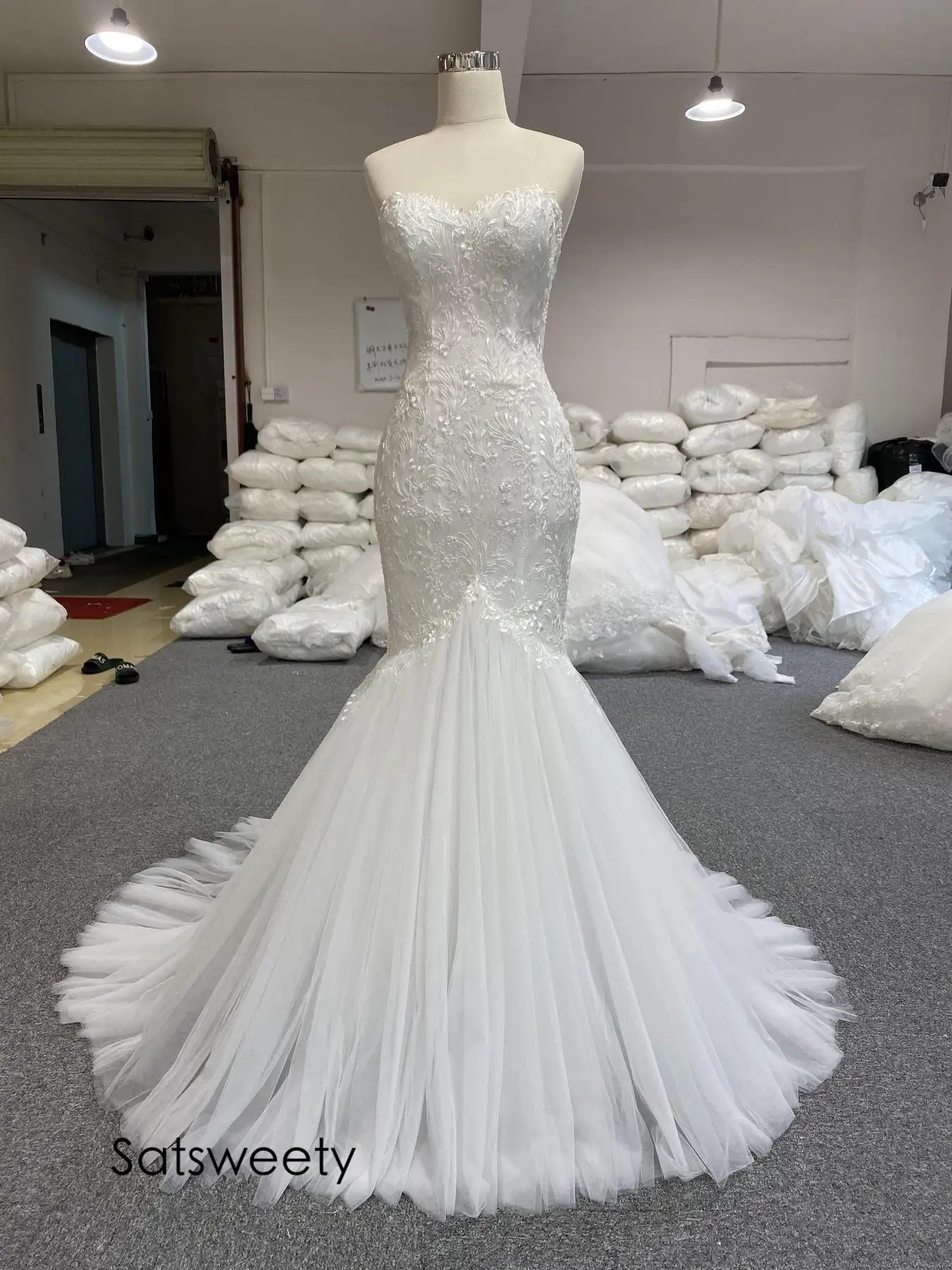 Vestido de novia de sirena con hombros descubiertos, traje de novia con apliques de fotos reales, personalizado, con cola de campana, 2022