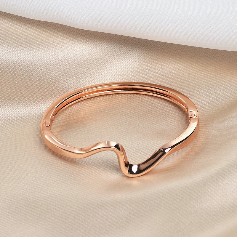 High Quality Trendy Classic Cuff Bangles For Women Rose Gold Color Charming Geometric Irregular Ripple Opening Bangle Bracelet