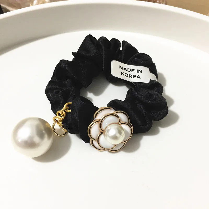 Luxury Brand Design Camellia Hair Tie Hair Band Fashion Flannel Pearl Rubber Band Headdress Ponytail Hair Accessories