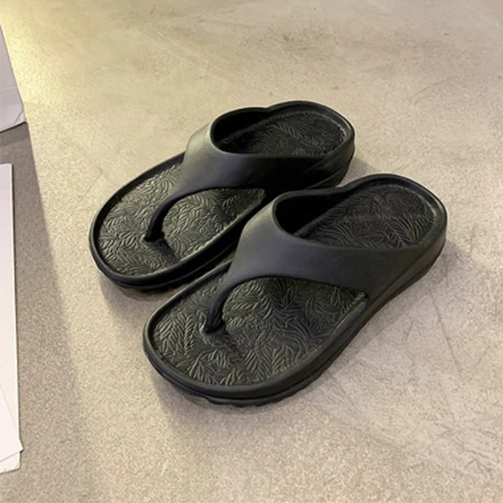 Women Men flip-flops Yoga Mat Flip Flops Arch Support Non-slip slippers couples Thong Sandals beach soft bottom slippers