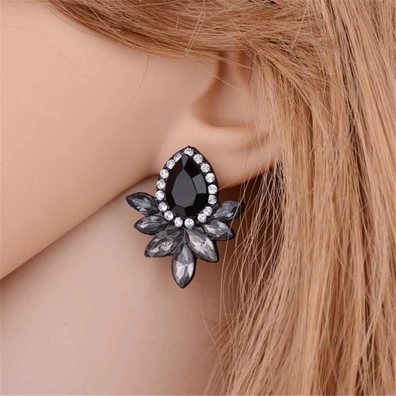 

Earrings Rhinestone Glass Resin Metal New Fashion Sweet 2019 Gray/pink Black Women Girls Geometric Push-back Zinc Alloy