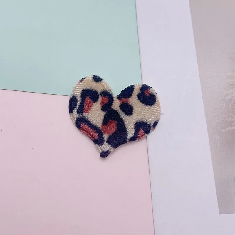 35 Stück/Set 4,5*3,5CM Filz-Leopardenherz-Applikation zum Aufnähen für Kleidung, Hüte, Nähzubehör, DIY Haarspangen-Zubehör, Patches – Detail 3