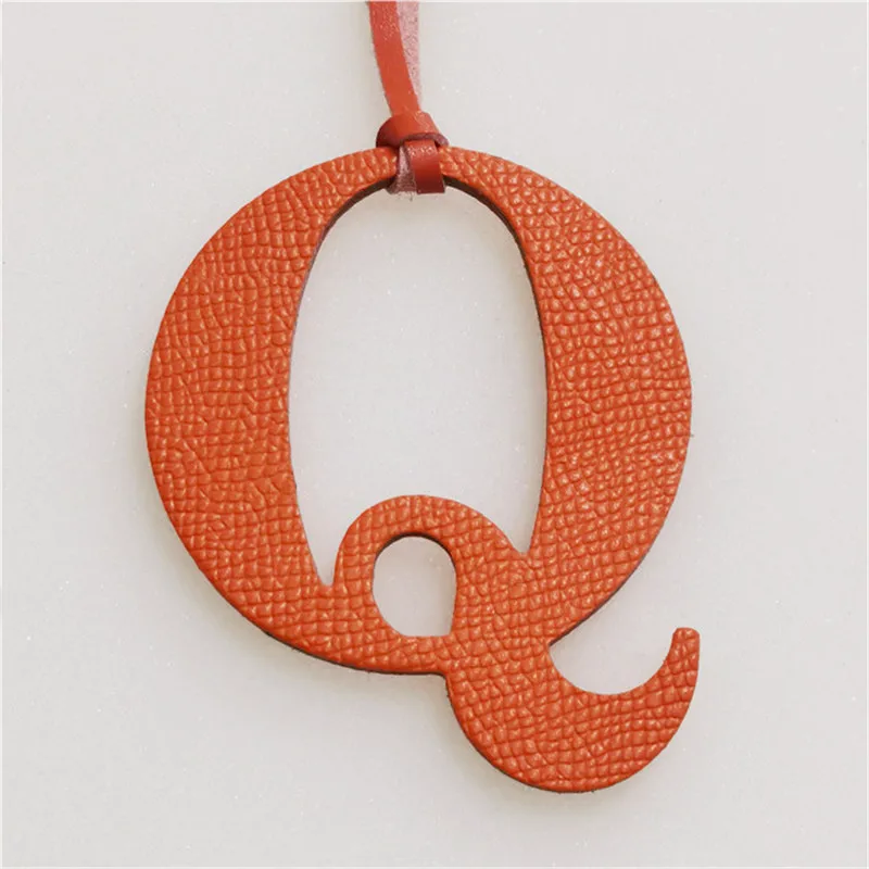 Alirattan New Trendy Genuine Leather English Letter Q Character Charm Wholesale Custom Women Leather Customized Pendant Ornament