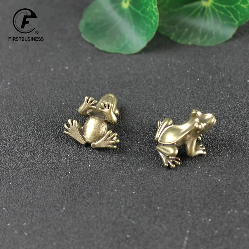 Brass Small Frog Miniatures Figurines Vintage Handmade Copper Animal Ornaments Home Decor Christmas Decoration Kawaii Gifts