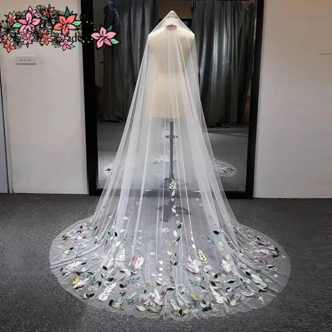 

High End Customized Soft Tulle Woman Chapel Bridal Veils White/Ivory Veil for Bridal Flower and Leaves Embroidery Wedding Veil