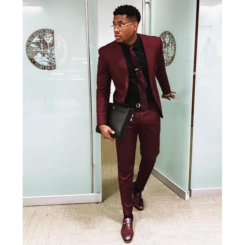 Burgundy 2ชิ้น Mens ชุด Slim Fit งานแต่งงานเจ้าบ่าว Tuxedos ราคาถูกหนึ่งปุ่มอย่างเป็นทางการชุดเสื้อและกางเกง tie