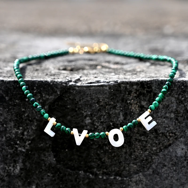 Personalize Shell Initial Letter Pendant Necklace for Women Jewelry Fashion Natural Stone Chain Customized Beaded Name Choker