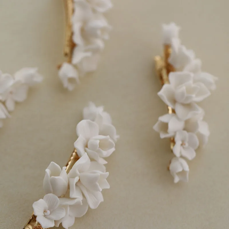 SLBRIDAL Handmade Ins Style Alloy Ceramic Flower Crystal Bridal Hair Clip Barrettes Wedding Headpieces Women Hair Accessories
