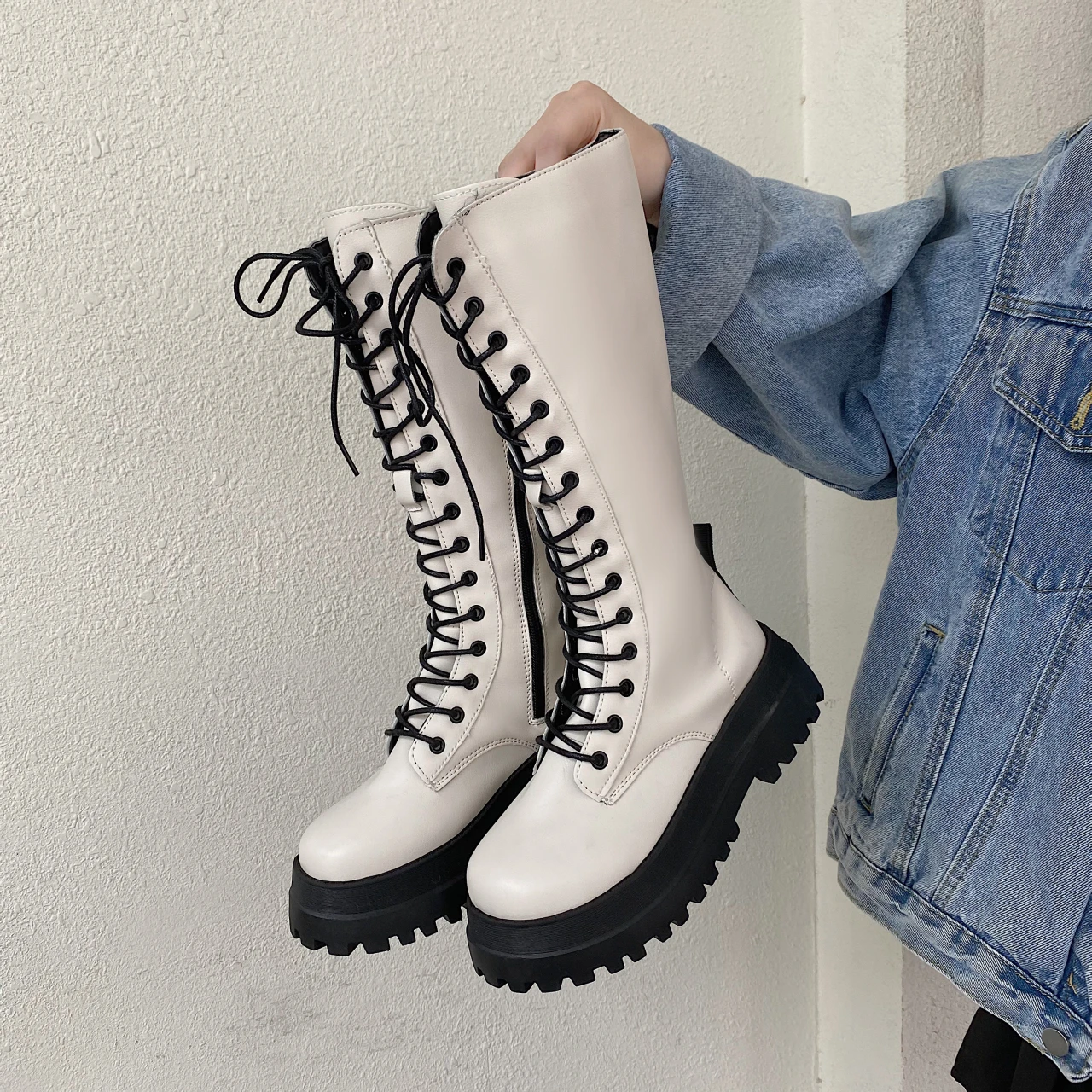 

2022 Knight Boots Women's Shoes Autumn and Winter 2021 New Fashion Thick-soled Wild High-heeled Boots Female short Boots