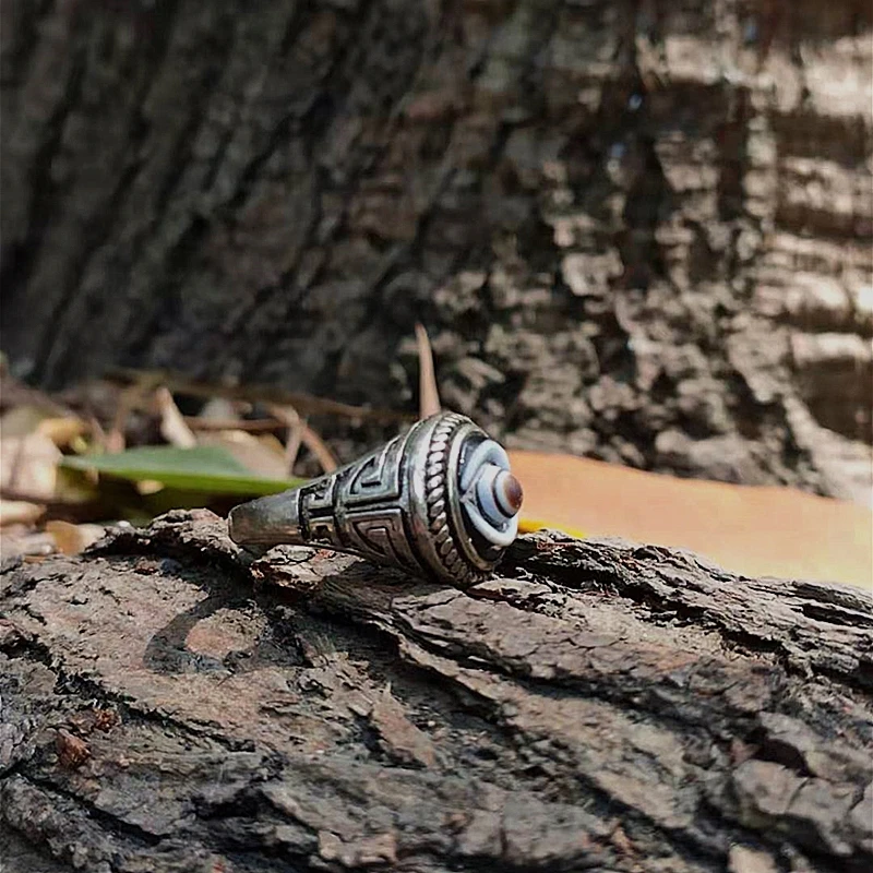 Natural Black/White Pretty stone Carving Beads Ring Tibetan Amulet Sky Eye DZI Ring Adjustable Circle Men\'s Rings Free Shipping