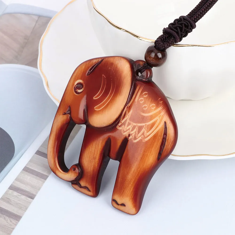 Custom Long Wooden Elephant Sweater Chain Necklace Jewelry Gift Unisex Pendant Necklace Fashion Exquisite Jewelry Accessories