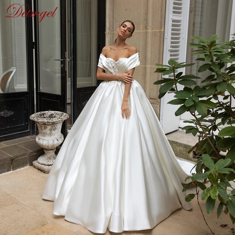 

Detmgel New Exquisite Sweetheart Neck Ball Gown Wedding Dresses Satin Beading Appliques Court Train Bridal Dresses Customized