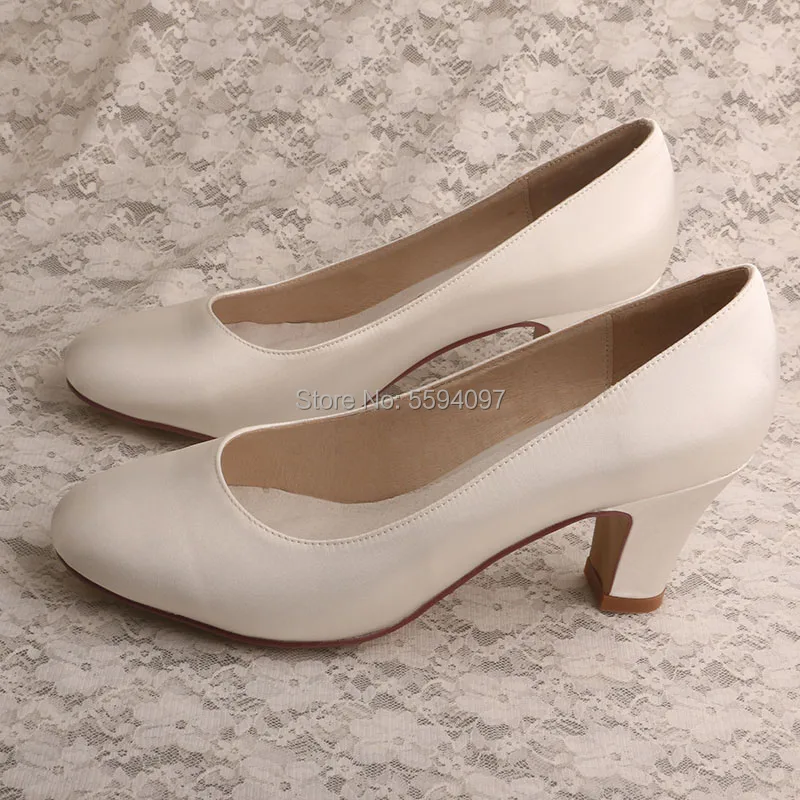 Customized 23 Colors Round heel White Color Satin Womens heels for weddings Block Heel