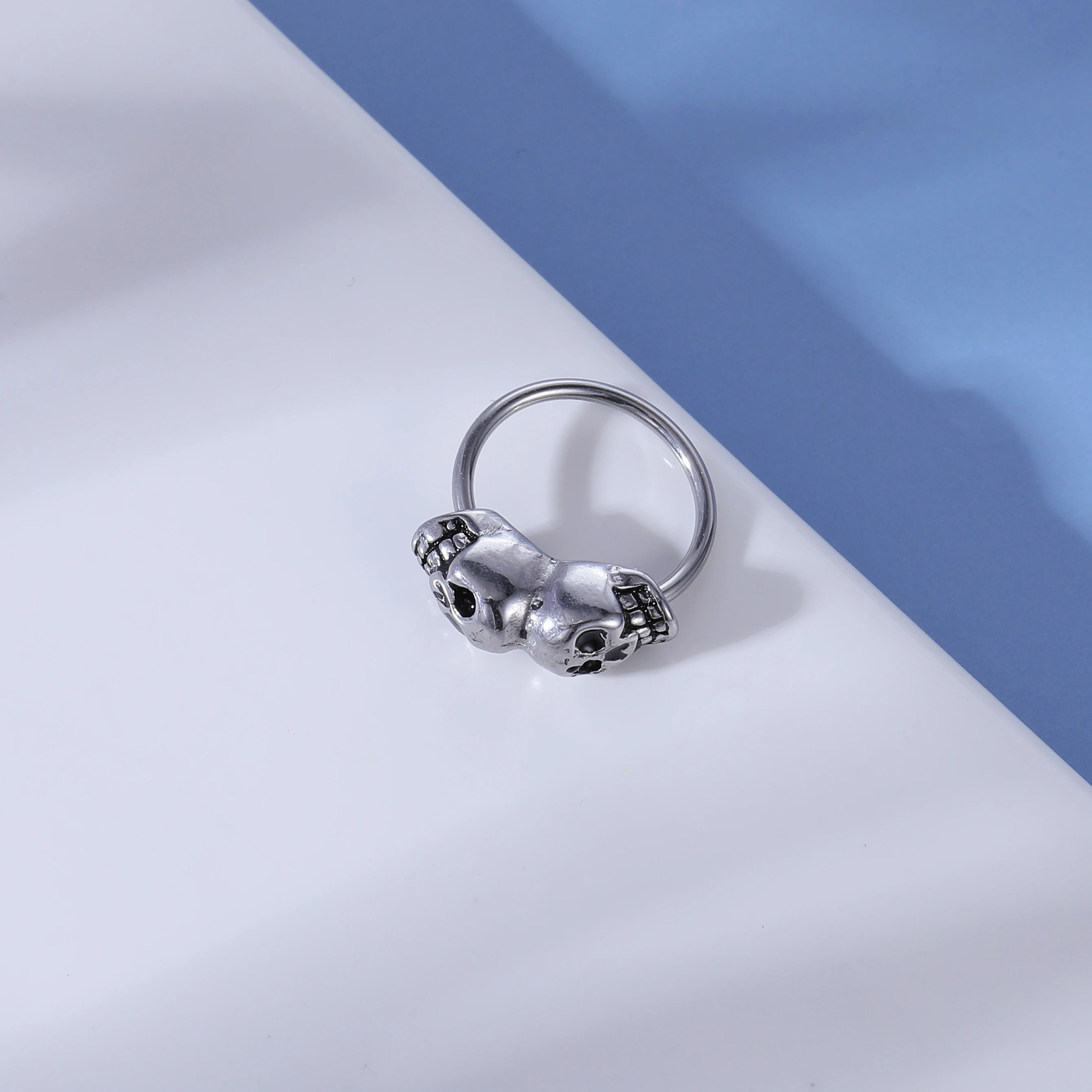 AOEDEJ 16G Skulll Nose Ring Stainless Steel Septum Piericng Ring Zircon Septum Click Women Crystal Nose Ring Men Punk Nose Ring