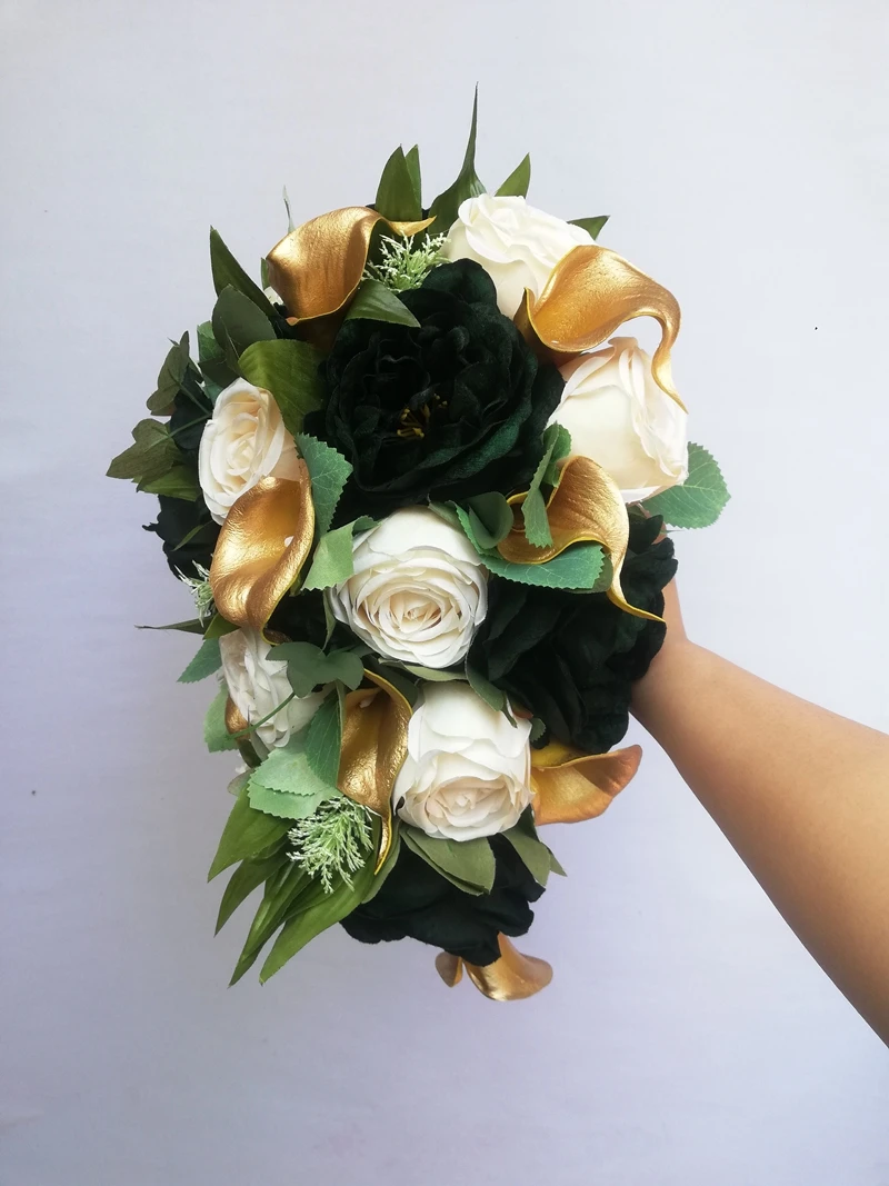 Hand Made Dark Green Poney Bouquet Fleur Artificielle Ivory Rose with Gold Calalily Wedding Bouquet Bruidsboeket