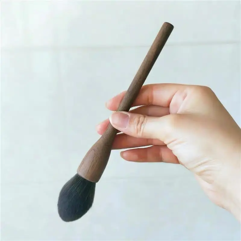 SAIANTTH Super soft handmade antique makeup brushes walnut repairing blush highlight brush Single nature wood cosmetic beauty