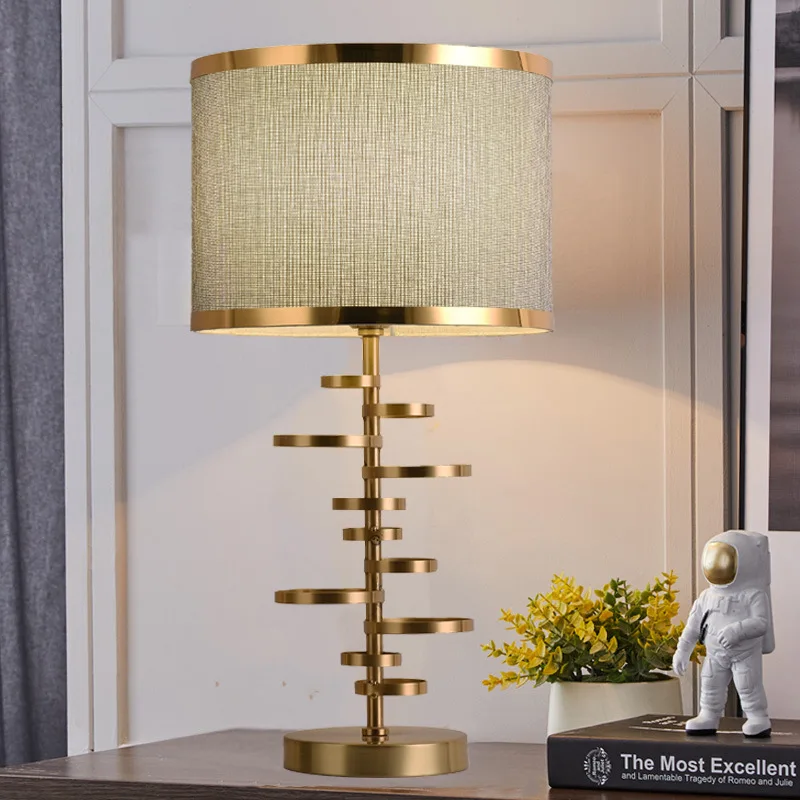 

European style Bedroom Table Lamp Modern Simple Lamp Creative Light Luxury Bedside Lamp Household Living Room Study Desk Lamp