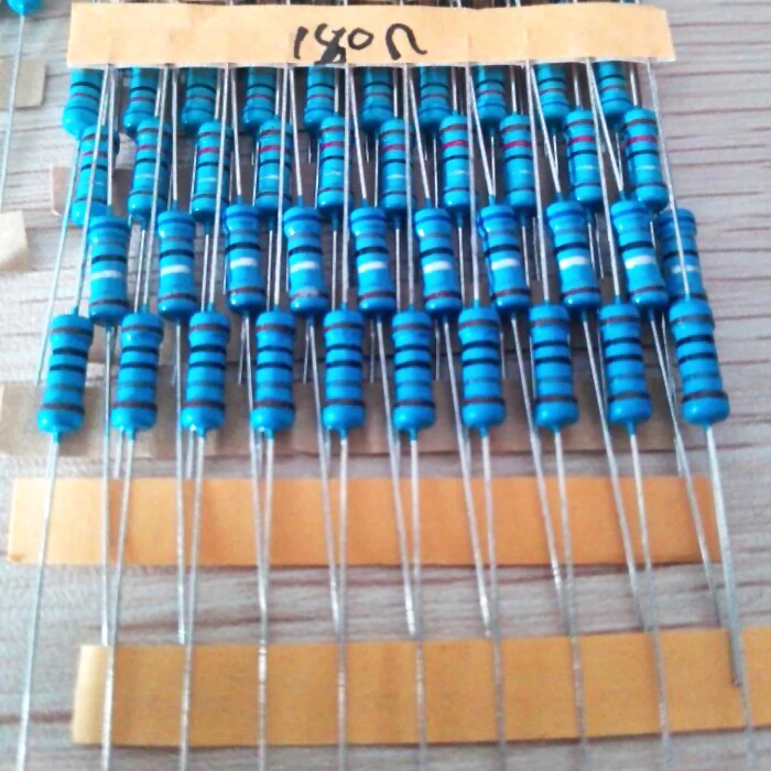 300pcs 1~750 Ohm 1/2w Resistance 1% Metal Film Resistor  Assortment Kit Set 30Kinds*10pcs=300PCS Free Shipping