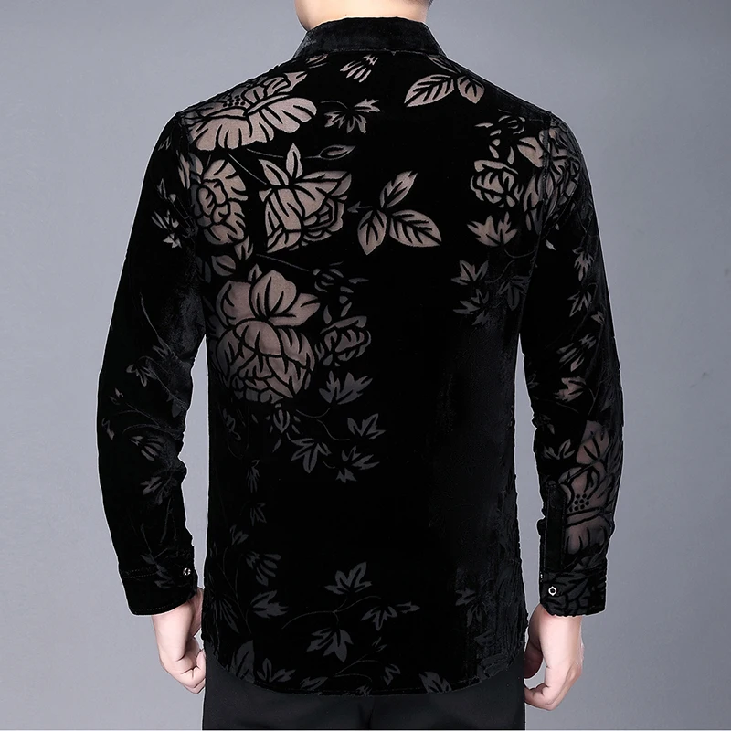 Ropa Sexy hueca para hombre, camisas transparentes de flores, camisas de vestir de terciopelo de seda transparente de manga larga, primavera 2024