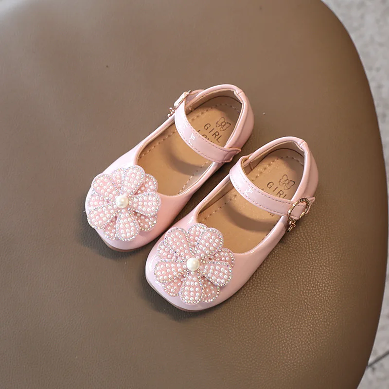 

Fashion Crystal Pearl Flower Baby Leather Shoes For Children Flats 1 Year Old Little Girl Shoes Kids Autumn Party Shoes 2021 2 3