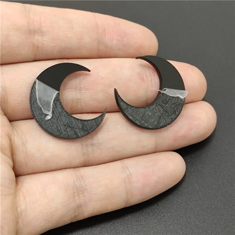 KUGUYS Crescent Moon Stud Earrings for Women Fashion Cute Black White Gold Silver Color Acrylic Jewelry Accessories