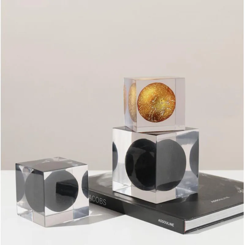 

Modern Dimensional Rubik'S Cube Transparent Decor Home Living Room Study Entrance Cabinet Interior Amber Resin Geometric Square