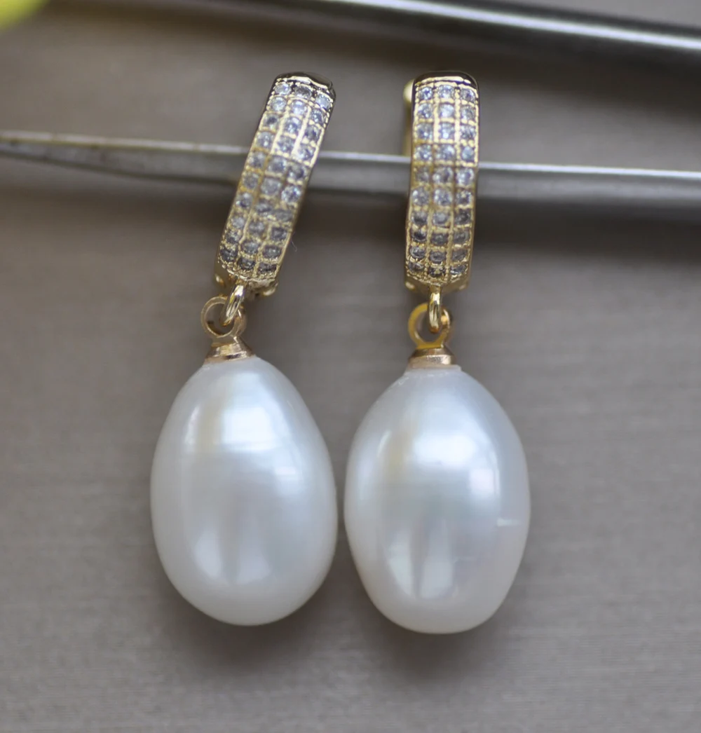 Z10798 15mm White Tear-Drop Pearl Dangle Earring CZ