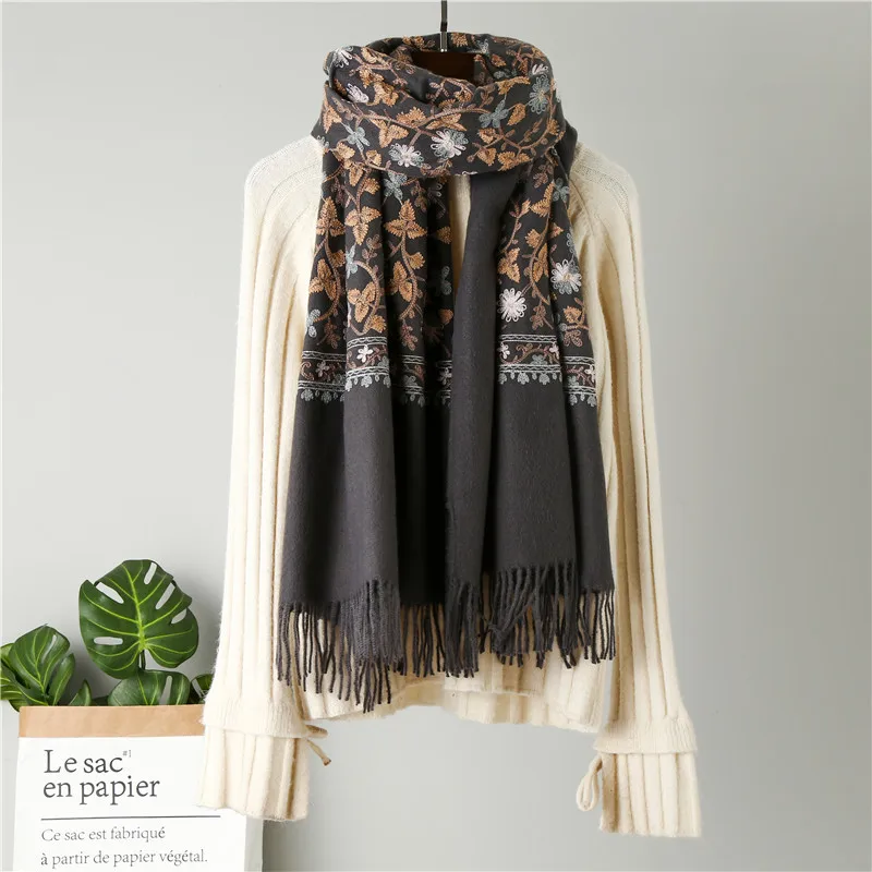 Bufanda de Cachemira Pashmina bordada para mujer, chal largo con borlas, cálido, a la moda, novedad de otoño e invierno