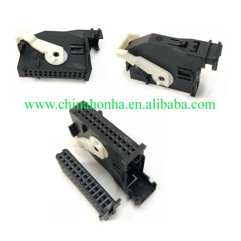 

1 pcs of car connectors for reversing image navigation controller 26P harness connector 7L6 972 726