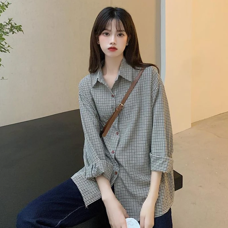 Plaid Shirts Women Autumn Vintage Female Loose Harajuku Tops Stylish Holiday Casual OL Classic Basic Tender Aesthetic Simple Ins