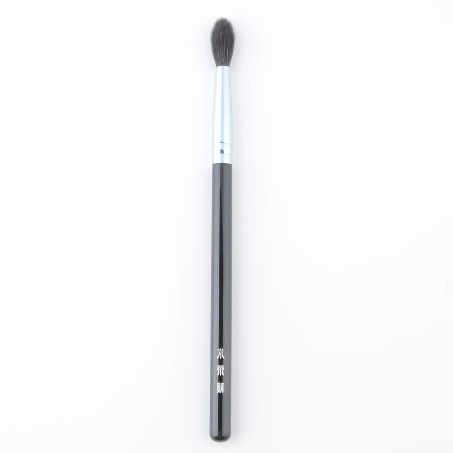 1pc Highlighter Makeup brushes Eyeshadow crease multifunctional Make up brush wood handle cosmetic tool natural squirrel hair