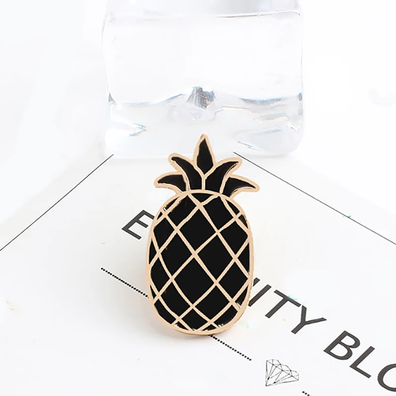 Fashion Fruits Brooches Enamel Pins Cartoon Cute Small Pineapple Badge Custom Bag Lapel Denim Pin Jewelry Gifts for Kids Friends